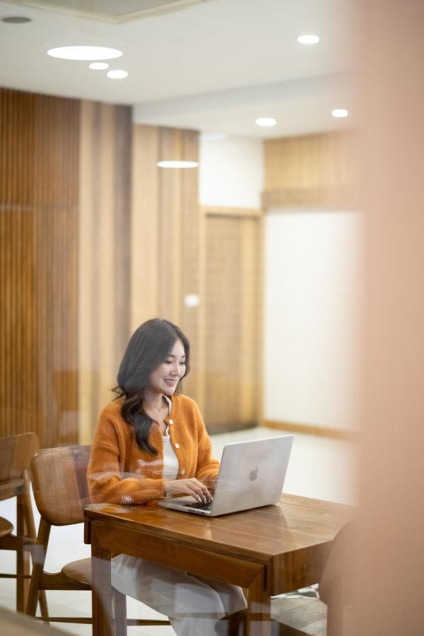 Sumittaya Chiangmai Hotel Chiang Mai Extérieur photo